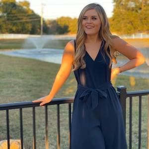 Meet your Posher, Carrie